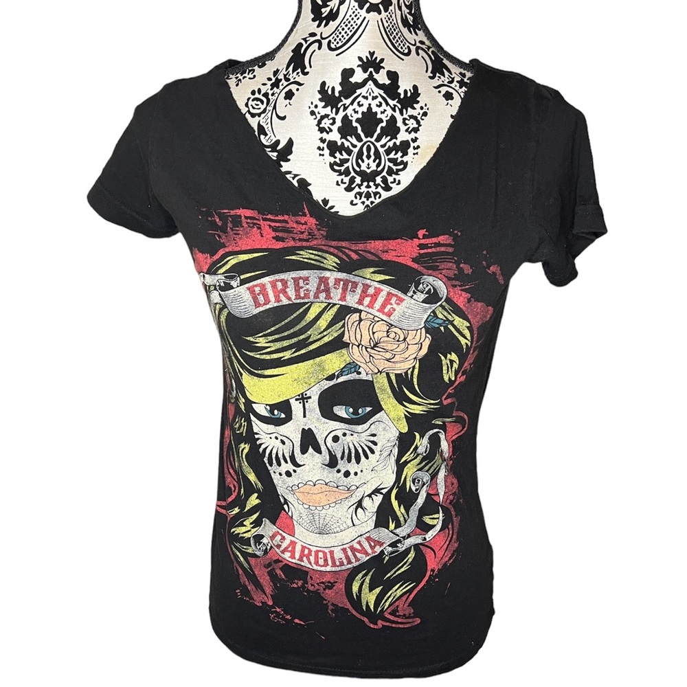 Day of The Dead Breathe Carolina Distressed Top Medium